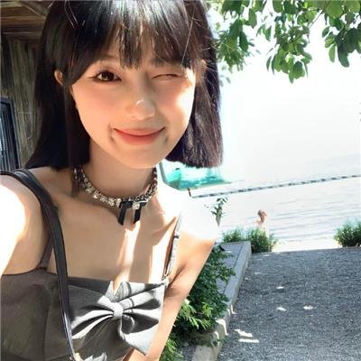 美人无泪